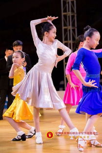 舞动佛山 喜报连连——全国体育舞蹈大赛成绩汇报